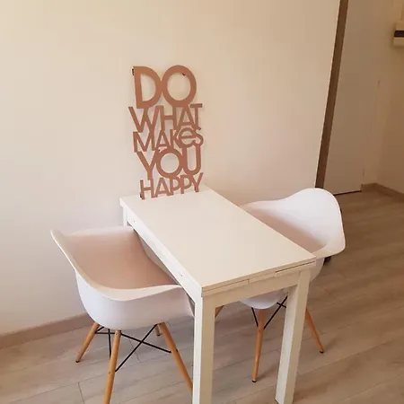 Carre D'or Apartment *